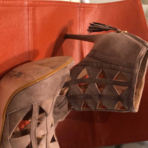 XOXO SHOES - Picture 5 of 5